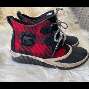 Sorel Out-n-About Red Plaid Ankle Boots
